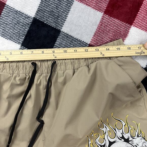 Stone Cold Steve Austin Shorts Mens L WWE X Shoe Palace Graphic Print Skulls - Picture 11 of 13